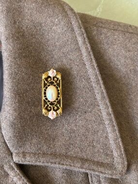 Gold-Tone Faux Pearl Filigree Brooch